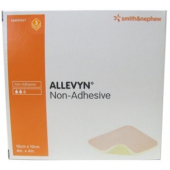 MEDICAZIONE IDROCELLULARE STERILE ALTAMENTE ASSORBENTE NON ADESIVA IN SCHIUMA DI POLIURETANO 10X10CM 3 PEZZI - Farmamood