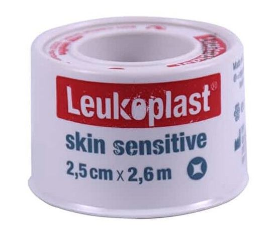 LEUKOPLAST SKIN SENSITIVE CEROTTO SU ROCCHETTO CON MASSA ADESIVA IN SILICONE M2,6 X 2,5CM 1 PEZZO - Farmamood
